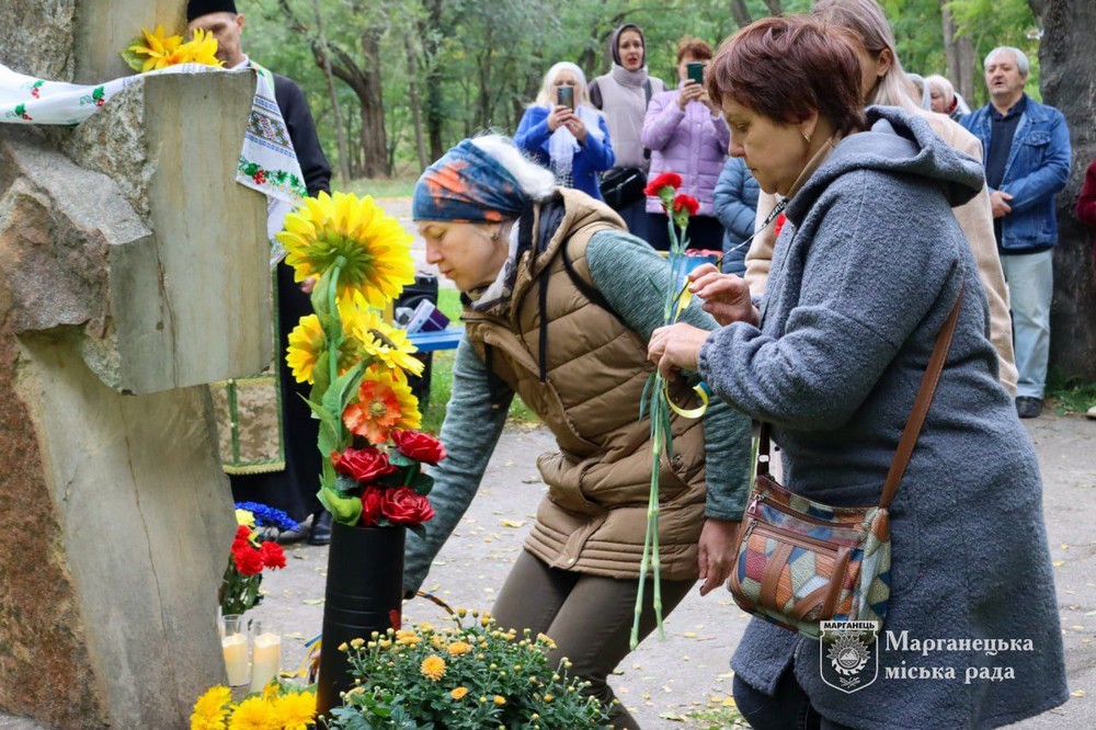 У Марганці сьогодні відбувся молебень за загиблими Воїнами (фото)