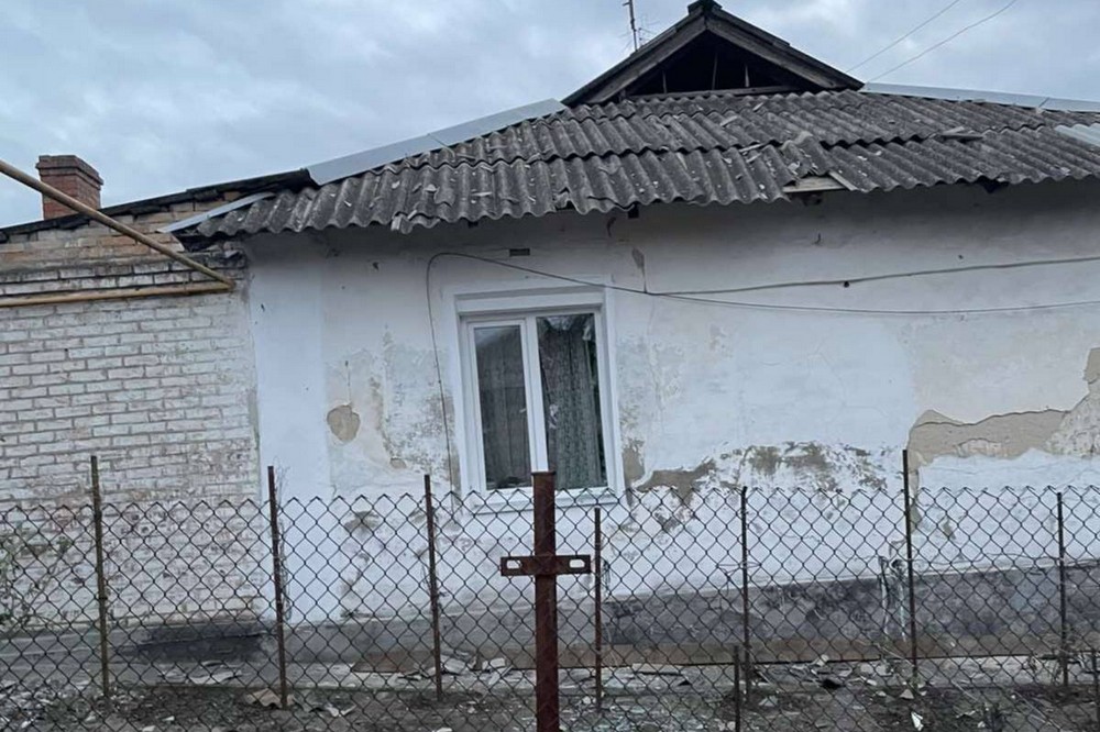 Нікополь і район, а також Синельниківщина були під ворожими обстрілами в ніч на 2 жовтня – є руйнування, виникли пожежі