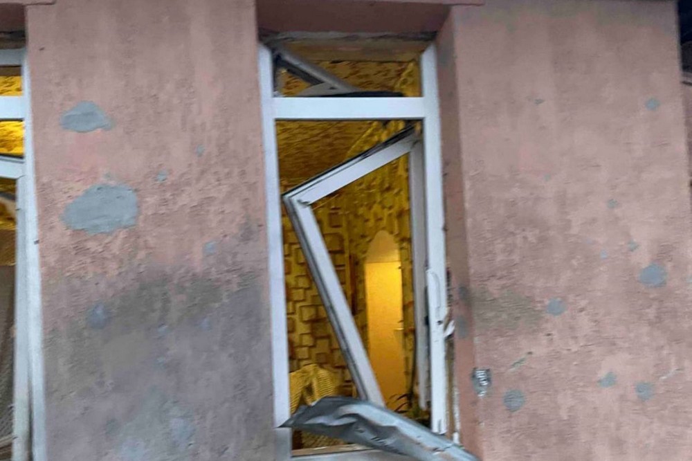 Нікополь і район, а також Синельниківщина були під ворожими обстрілами в ніч на 2 жовтня – є руйнування, виникли пожежі