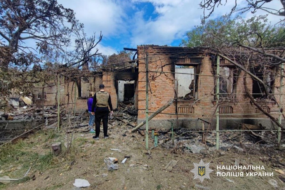 Дронами, артилерією і КАБами: ворог атакував Нікопольщину і Синельниківщину – поліція розповіла про наслідки (фото)