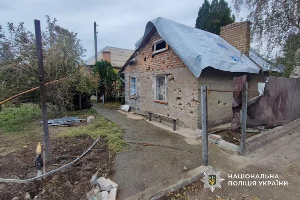 Дронами, артилерією і КАБами: ворог атакував Нікопольщину і Синельниківщину – поліція розповіла про наслідки (фото)