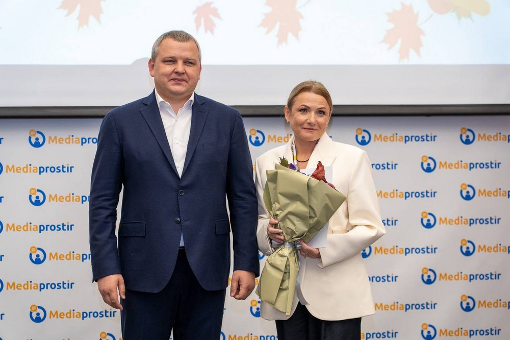 Микола Лукашук зустрівся з освітянами області: фото