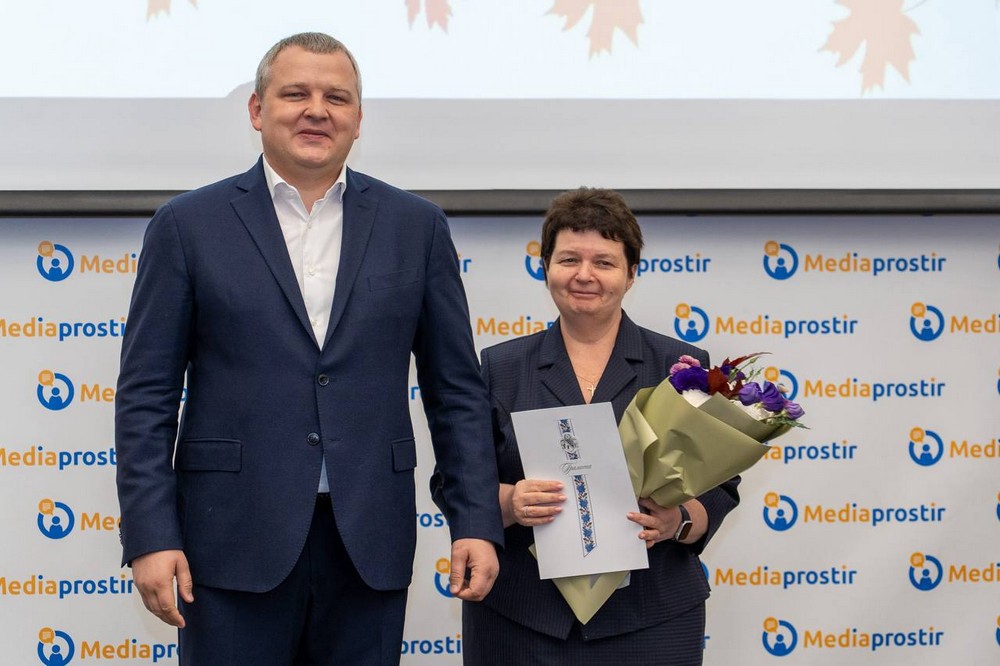Микола Лукашук зустрівся з освітянами області: фото