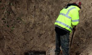 Триває ремонт та відновлення водопровідної мережі Марганецької громади