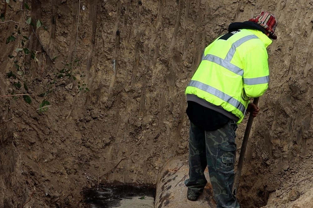 Триває ремонт та відновлення водопровідної мережі Марганецької громади
