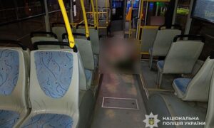 Смертельна різанина в автобусі Кривого Рогу: поліція затримала вбивцю