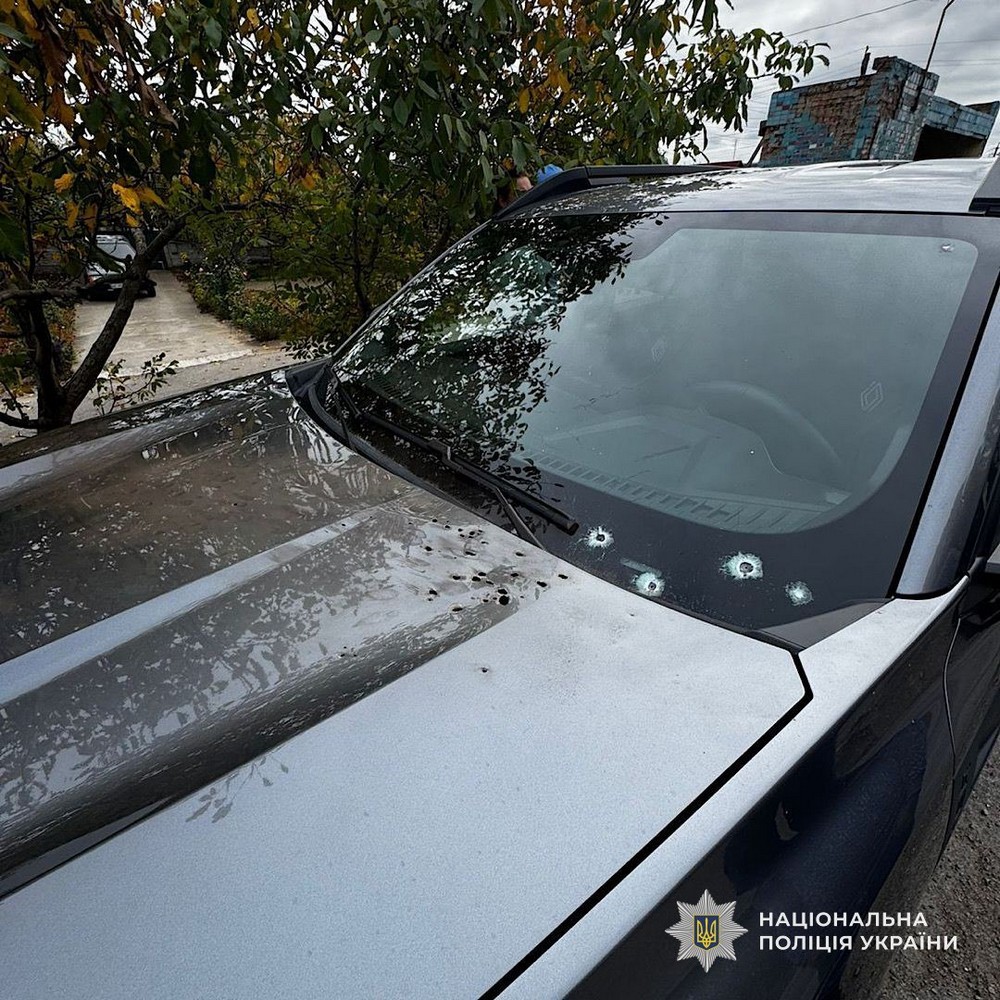 Двоє вбитих і троє поранених: про наслідки обстрілів Нікопольщини і Синельниківщини розповіли у поліції