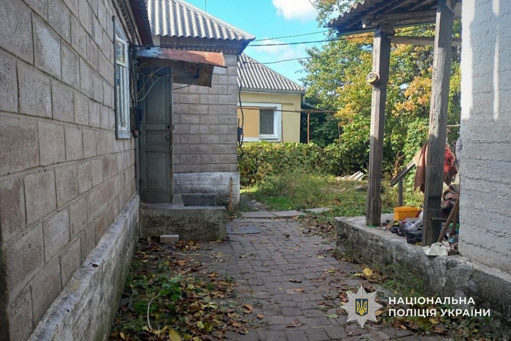 У Дніпрі чоловік до смерті забив цивільну дружину дерев’яною палицею