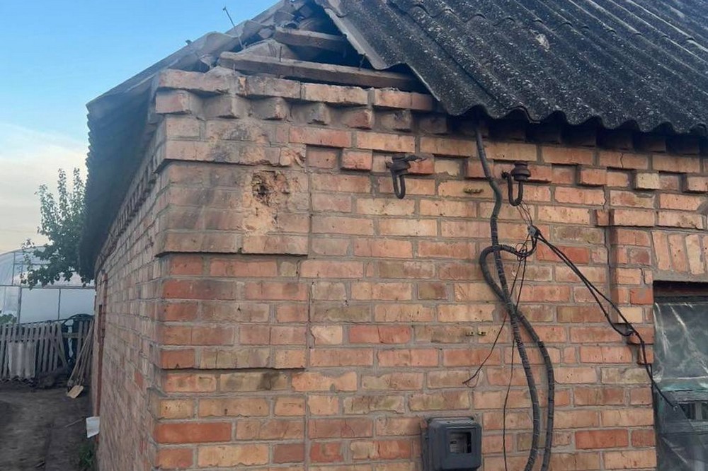 10 постраждалих і пожежі: ворог атакував Синельниківщину і Нікопольщину цієї ночі і вранці (фото)