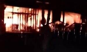 Нікопольщина і Синельниківщина були під ударом ворога: побито будинок культури, магазин, приватні оселі (фото)