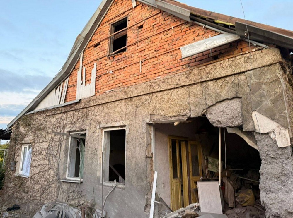 Фото наслідків обстрілів Дніпропетровщини