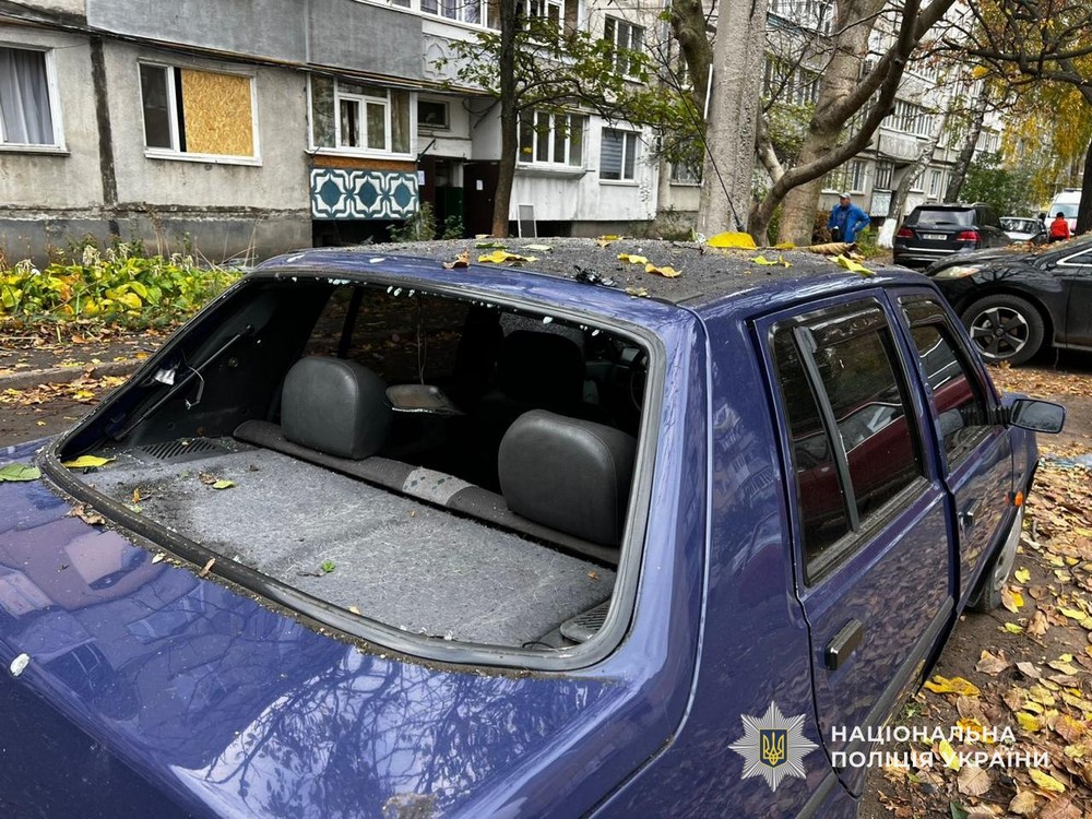У Нікополі внаслідок удару по п’ятиповерхівці поранено жінку, ворог бив також по Павлограду, Самарівському і Синельниківському районах – поліція