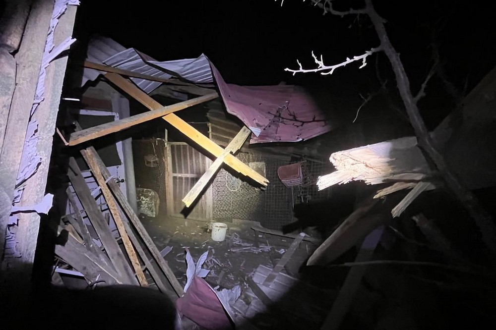 Фото наслідків обстрілів Нікополя