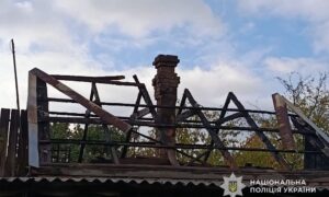Чоловік опинився біля епіцентру вибуху і був поранений: про обстріли Нікополя, району, Павлограда, Кам’янського і Синельниківщини розповіли у поліції (фото)