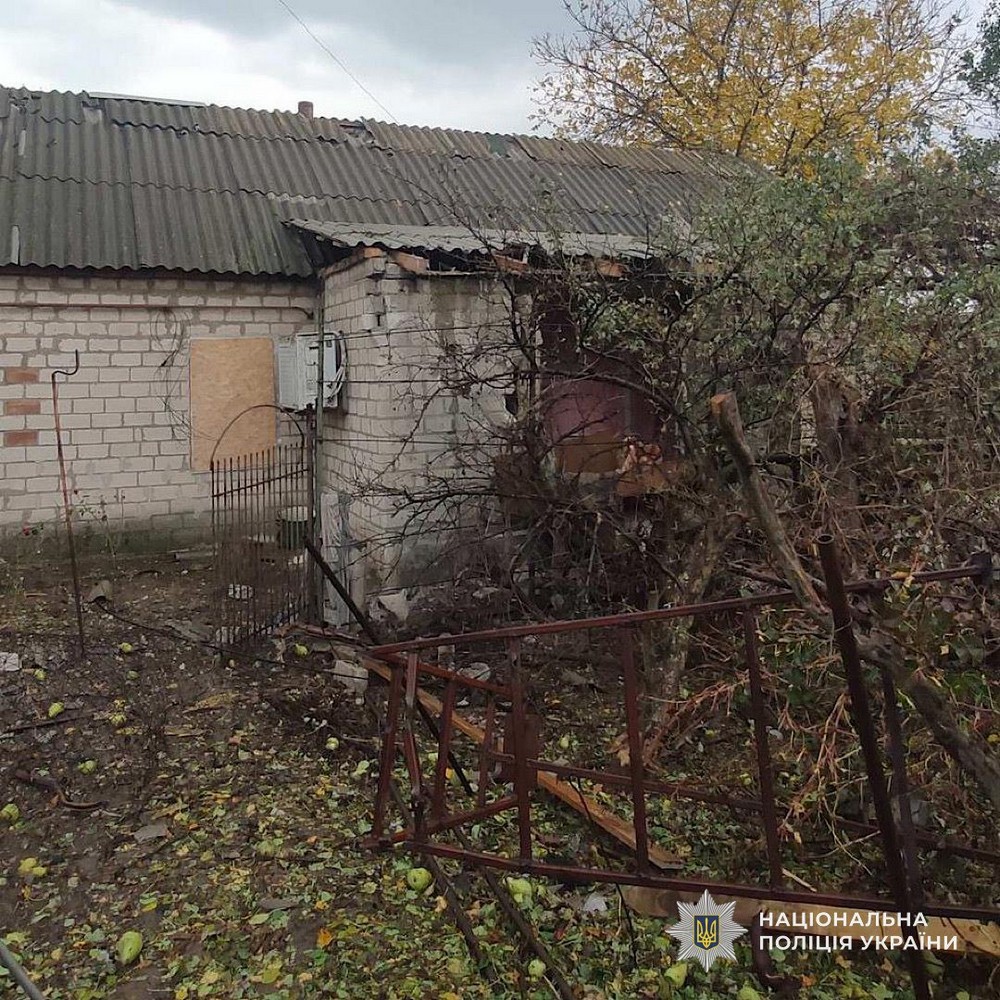 56 заяв про обстріли Нікопольщини, удари по Синельниківщині і Павлоградському району: є загиблі, поранені і руйнування – поліція 56 заяв про обстріли Нікопольщини, удари по Синельниківщині і Павлоградському району: є загиблі, поранені і руйнування – поліція