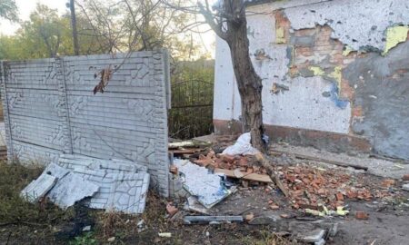 Цієї ночі ворог масовано атакував Дніпропетровщину БпЛА. Продовжив і терор Нікопольщини. Тут є поранена і руйнування.