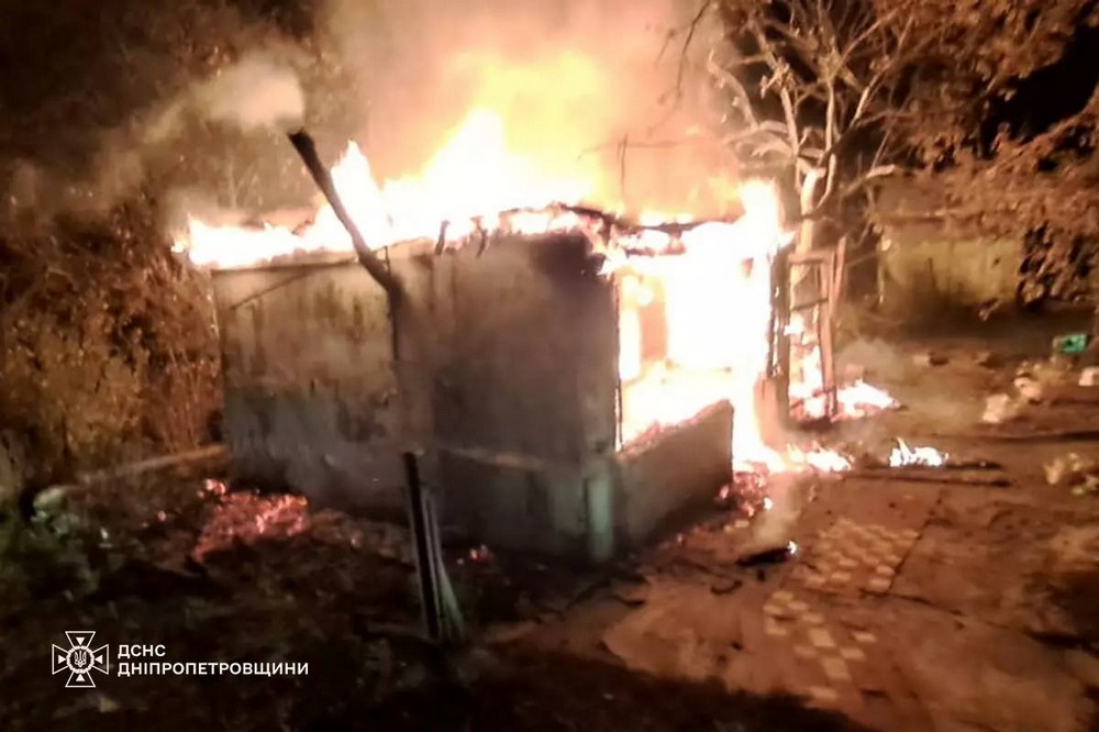 Жінка згоріла живцем у власному будинку на Дніпропетровщині (фото) 1 Жінка згоріла живцем у власному будинку на Дніпропетровщині: фото