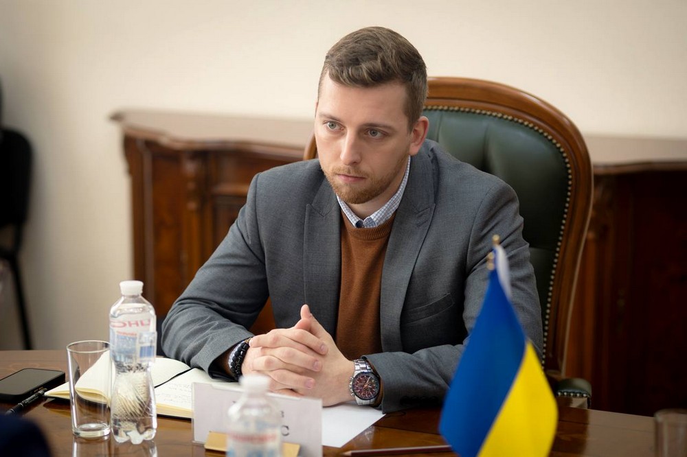 Чехи передадуть Дніпропетровщині інспекційний автомобіль-робот для перевірки каналізації без розкопувань Чехи передадуть Дніпропетровщині інспекційний автомобіль-робот для перевірки каналізації без розкопувань