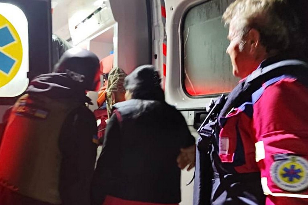 Є поранений у Нікополі, сталася пожежа: ворог атакував місто, район і область (фото) Є поранений у Нікополі, сталася пожежа: ворог атакував місто, район і область (фото)