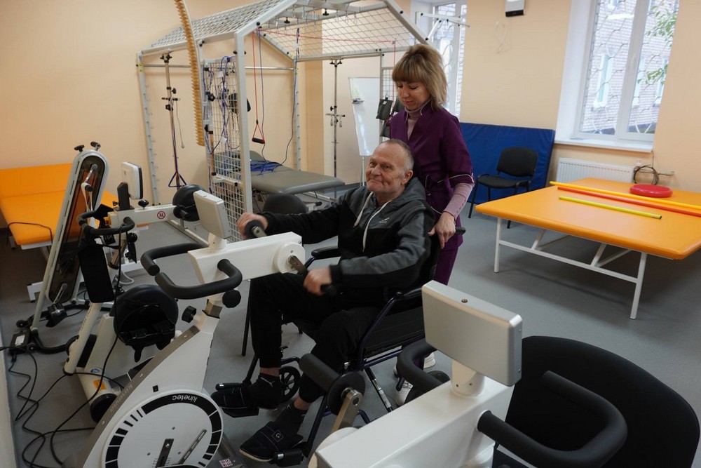 Про відкриття сучасного реабілітаційного відділення у Нікополі повідомив сьогодні в.о. начальника ДніпроОВА Владислав Гайваненко. Подробиці розповів міський голова Олександр Саюк. Про відкриття сучасного реабілітаційного відділення у Нікополі повідомив сьогодні в.о. начальника ДніпроОВА Владислав Гайваненко. Подробиці розповів міський голова Олександр Саюк.