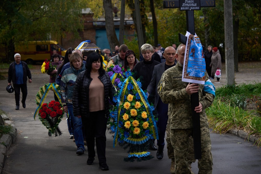 у Нікополі 13 жовтня провели в останню путь Захисника (фото) 13