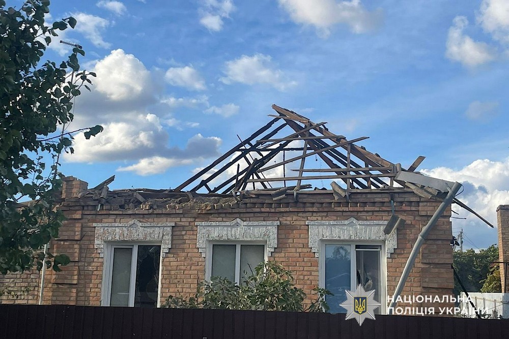 Масштабний удар по критичній інфраструктурі області і обстріли Нікопольщини: поліція розповіла про наслідки ворожих атак