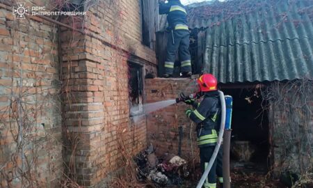 На Нікопольщині виявили тіло загиблого чоловіка під час гасіння пожежі