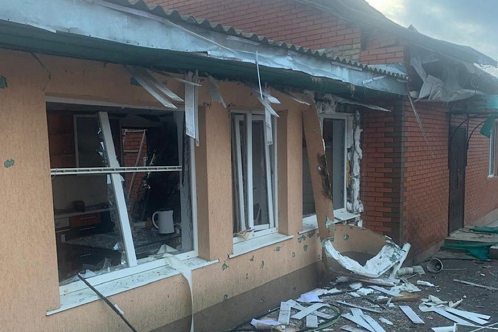 У Нікополі на береговій лінії ворог поранив чоловіка, всього під ударом були 8 прифронтових громад Дніпропетровщини – поліція (фото) 1 У Нікополі на береговій лінії ворог поранив чоловіка, всього під ударом були 8 прифронтових громад Дніпропетровщини – поліція (фото)