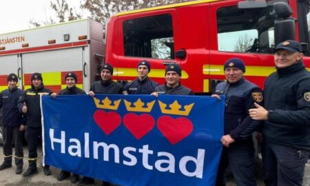 Нікополь отримав пожежне авто від шведського міста-побратима Гальмстад