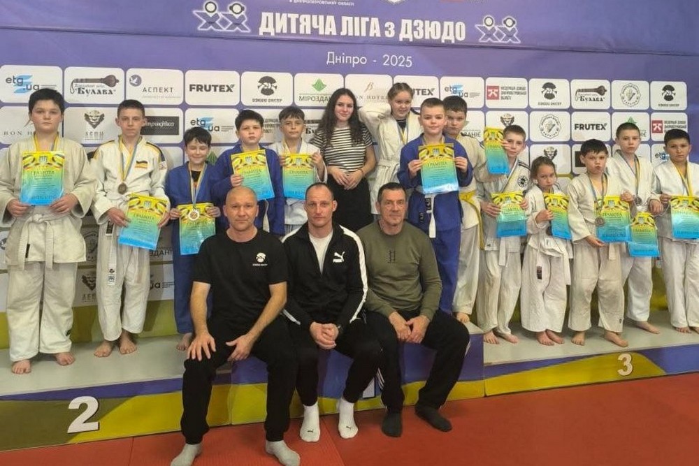Юні дзюдоїсти з Нікополя вибороли чотири нагороди на чемпіонаті у Дніпрі 1 Юні дзюдоїсти з Нікополя вибороли чотири нагороди на чемпіонаті у Дніпрі