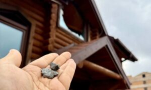 Поруч загинули люди: ворог обстріляв центральний храм ПЦУ у Нікополі (фото, відео)