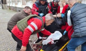 День, що стискає серце: волонтери Нікополя розповіли, як допомагали пораненим внаслідок жахливого обстрілу 17 листопада (фото)