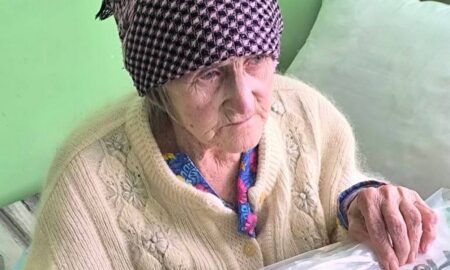 Червоний Хрест Нікополя забезпечив памперсами літніх мешканців Першотравневської громади (фото)