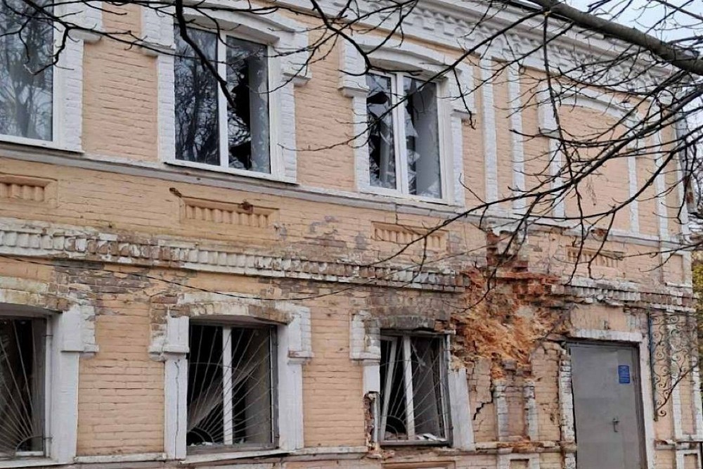 Півсотні ударів по Нікопольщині, троє поранених на Павлоградщині, також атаковано Дніпро, Криворіжжя і Синельниківщину – поліція