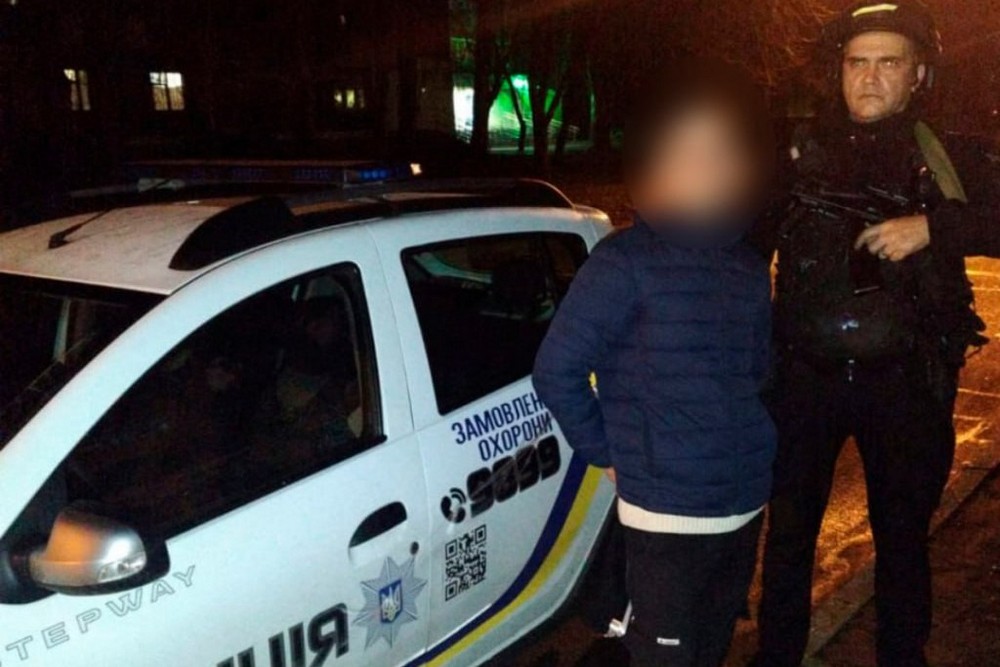 У Нікополі чоловік хотів обікрасти магазин «Аврора» - його затримали на «гарячому»