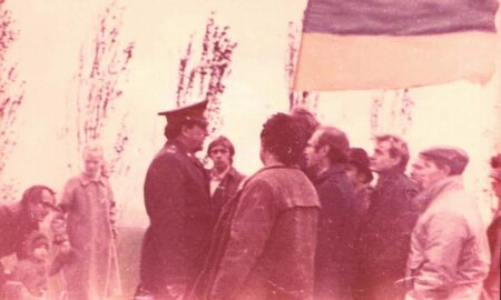 Як на Нікопольщині, вперше в історії сучасної України, підняли український прапор 7 листопада 1988 року (фото)