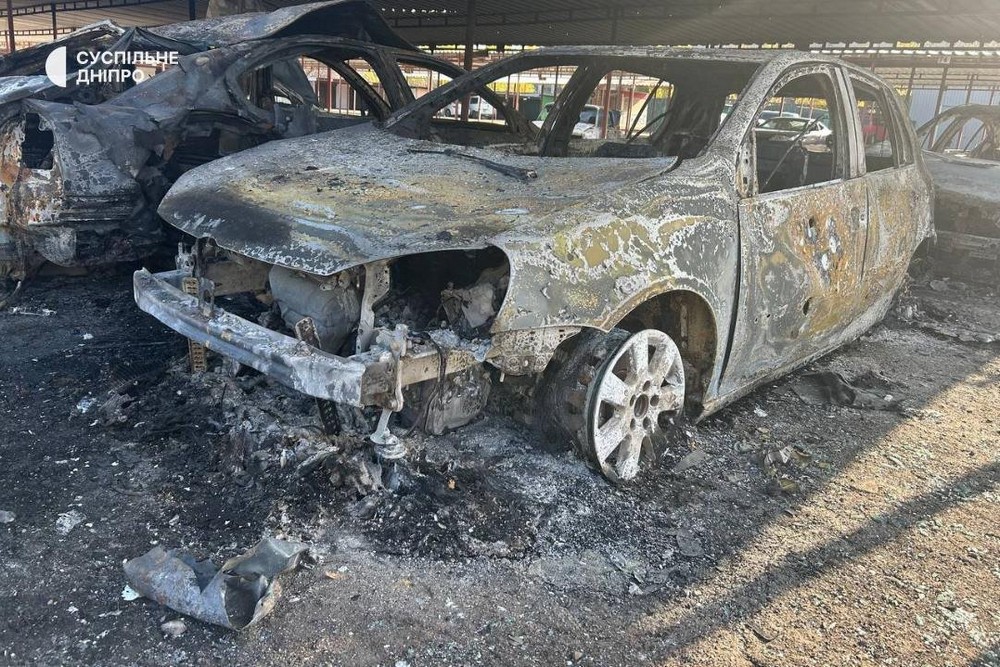 5206596670794173749 69087aabc6d98  Загиблий і п’ятеро поранених, серед них 8-річна дитина - наслідки ударів по Павлограду і Дніпру