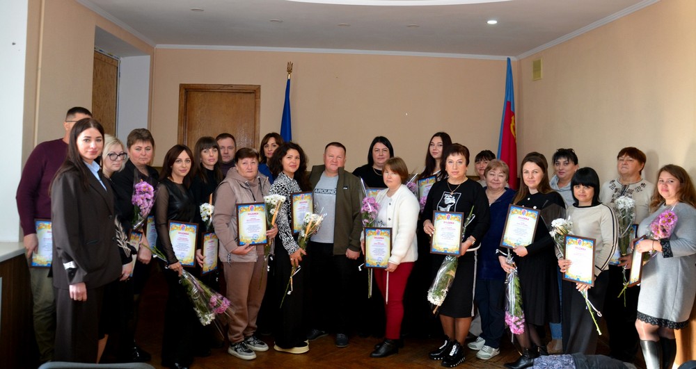 У Нікопольській РВА відзначили найкращих соціальних працівників: список і фото