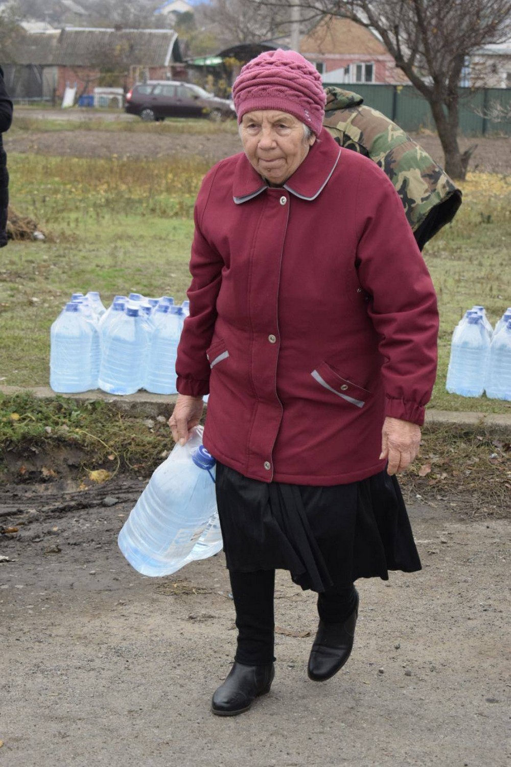 576276919 1158789969717519 6045117001535446031 n Мешканцям Мирівської громади роздали продуктові набори і воду (фото)