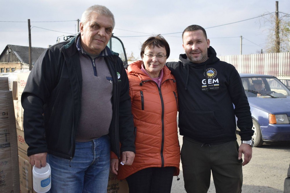 576296770 1158087379787778 4828129201647292855 n Мешканцям Мирівської громади роздали продуктові набори і воду (фото)