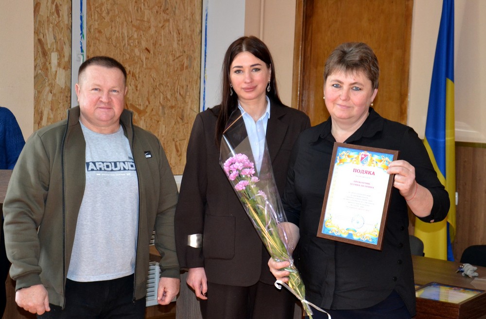 Фото з нагородження у Нікопольській РВА