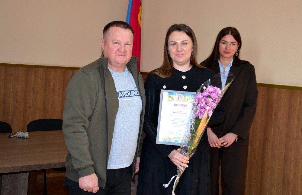 Фото з нагородження у Нікопольській РВА