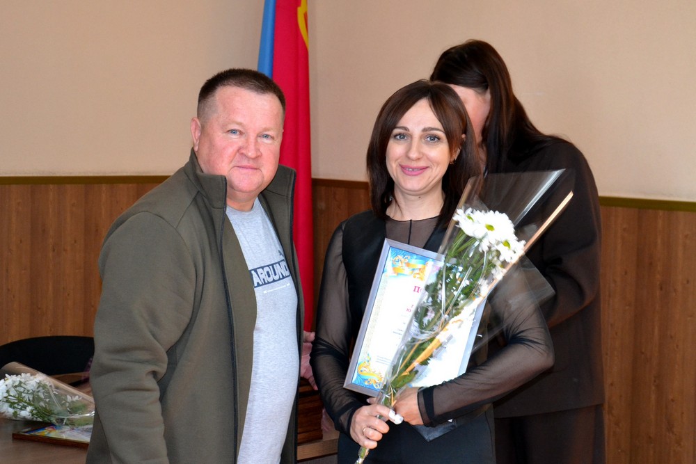 Фото з нагородження у Нікопольській РВА