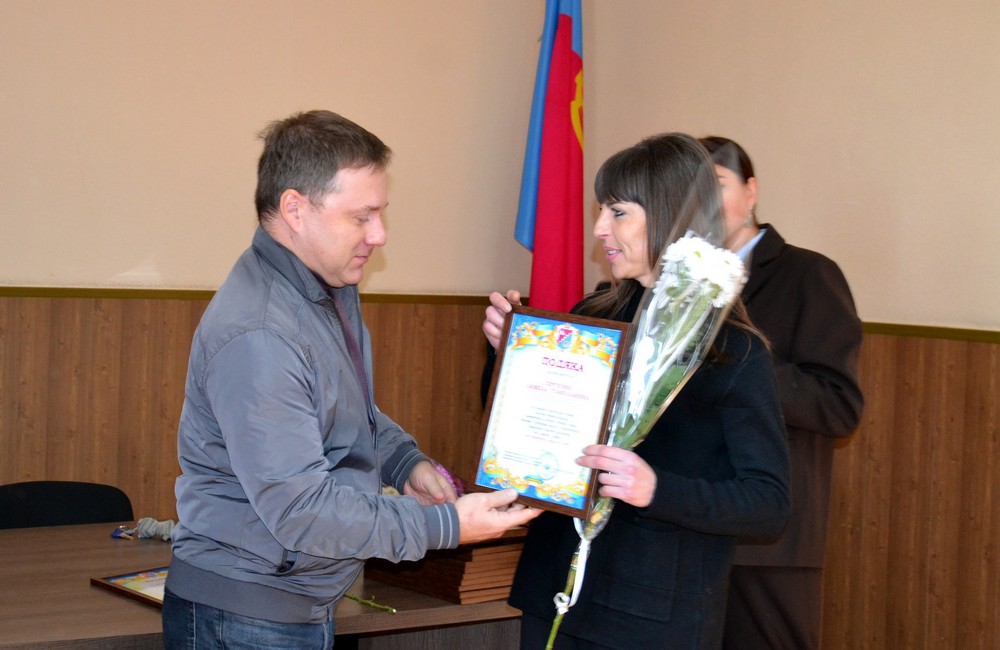 Фото з нагородження у Нікопольській РВА