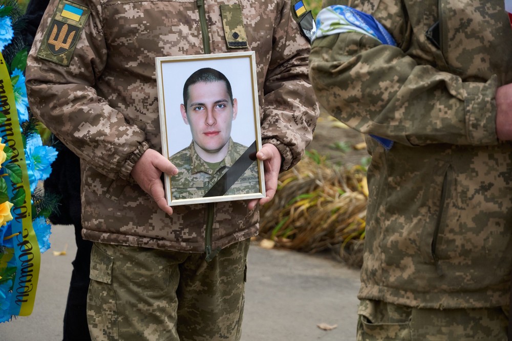 У Нікополі провели в останню путь Захисника: фото У Нікополі провели в останню путь Захисника: фото