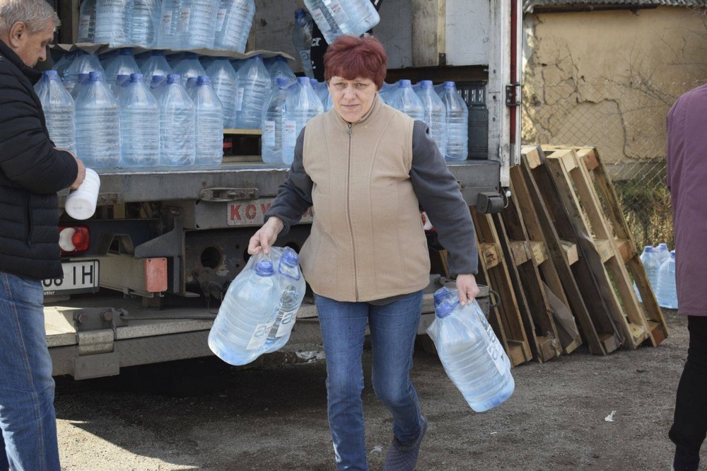 581457667 1166124815650701 100792999878288937 n Мешканцям Мирівської громади роздали питну воду (фото)