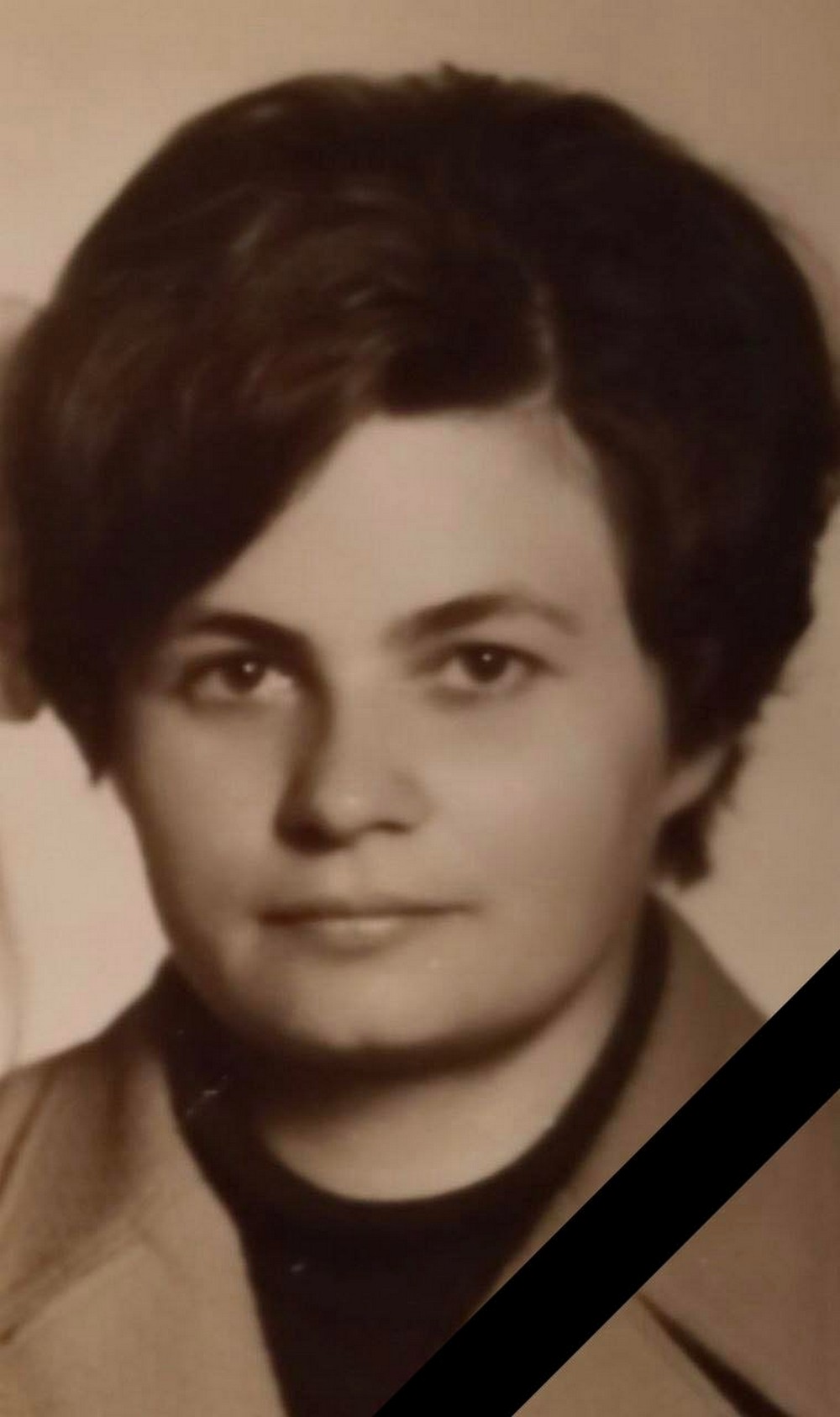 Любила людей і тварин, вміла радіти простим речам: у Нікополі окупанти вбили маму і бабусю