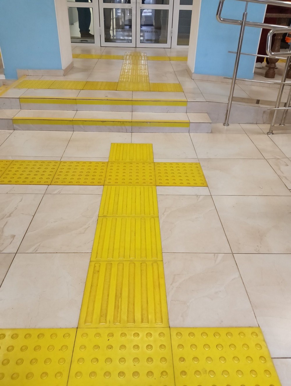 У дитячій лікарні Нікополя облаштували найпростіше укриття. Воно вже функціонує.