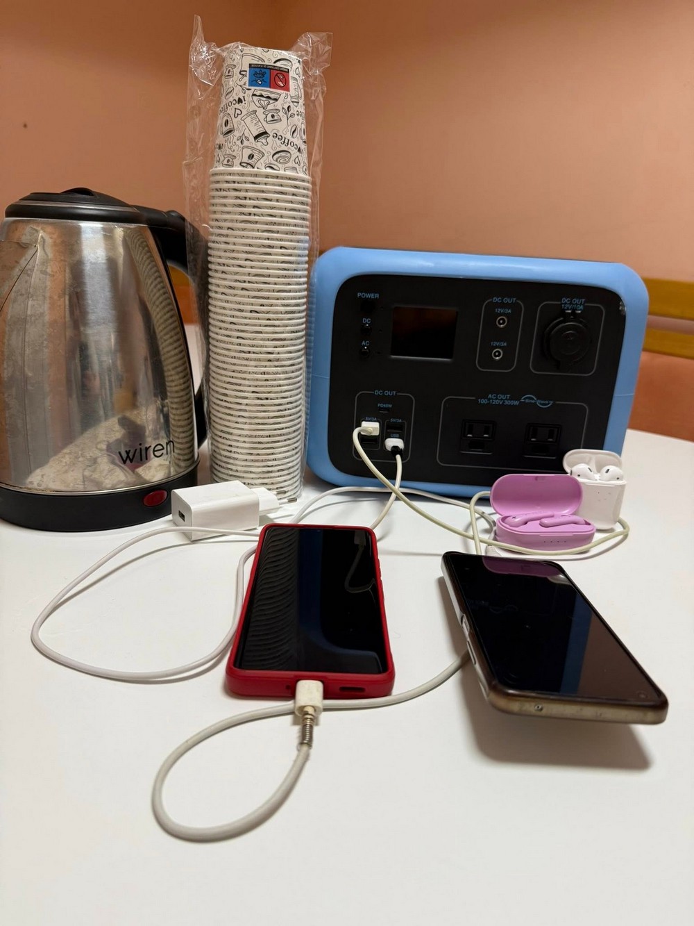 У дитячій лікарні Нікополя облаштували найпростіше укриття. Воно вже функціонує.