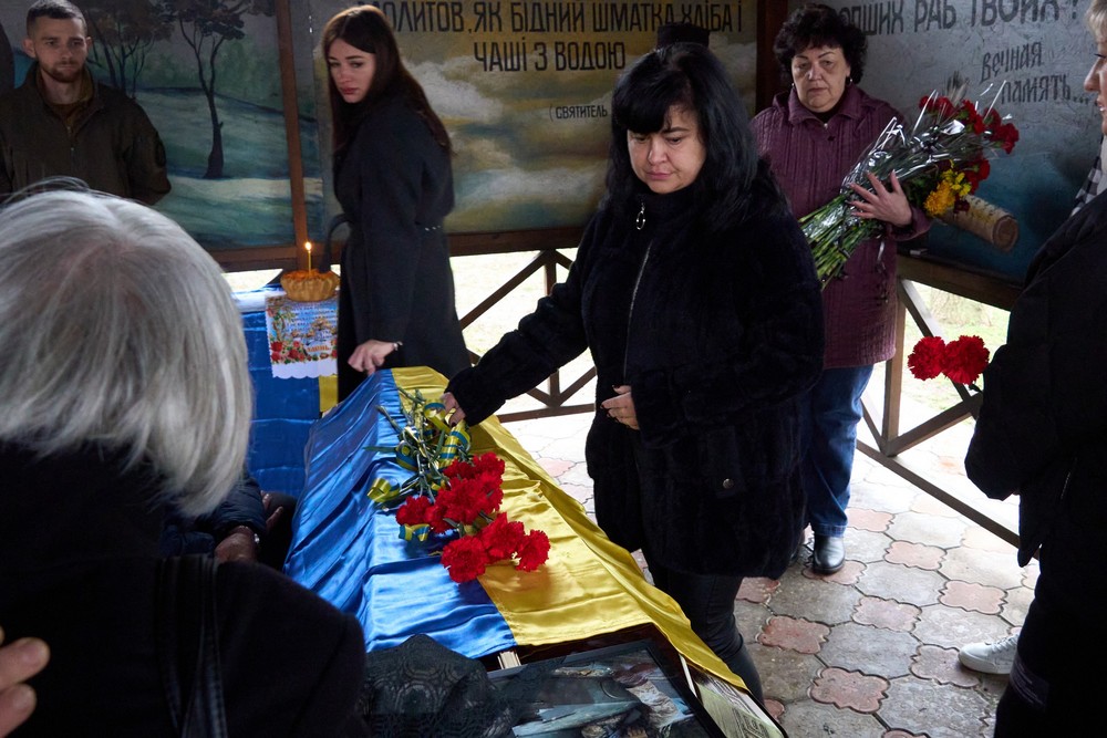 У Нікополі провели в останню путь полеглого Героя: фото У Нікополі провели в останню путь полеглого Героя: фото